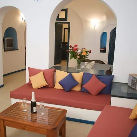 Vallas & Aparthotel 4*