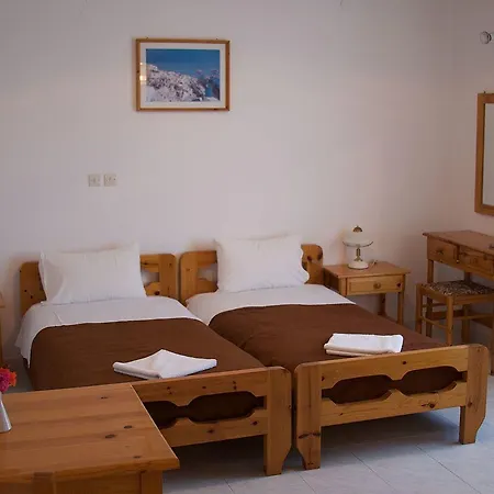 瓦拉斯公寓&别墅 4* 菲罗斯特法尼