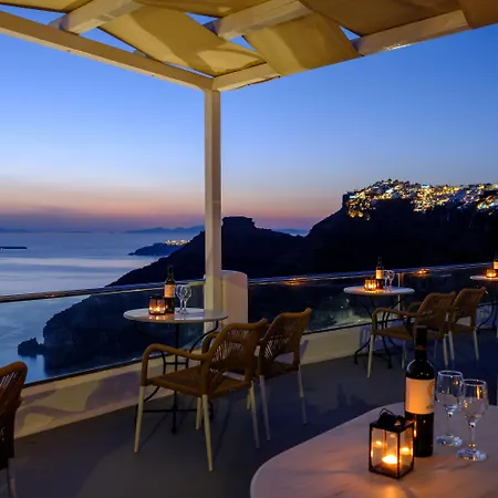 Vallas & Aparthotel Firostefani