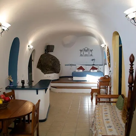 Vallas & 4* Firostefani