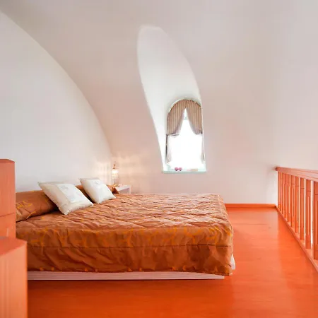 Aparthotel Vallas & Firostefani