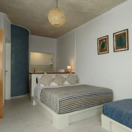 Apartmanhotel Vallas & Firosztefáni