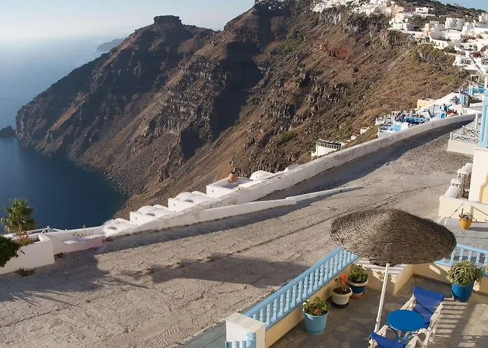 ヴァラス アパートメンツ＆ヴィラズ フィロステファニ